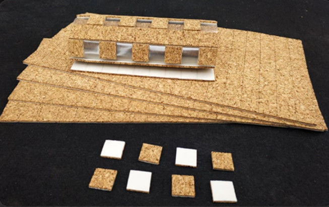 Natürliche Schutzpolster aus weichem Holz aus Kork zum Schutz von Möbelflächen